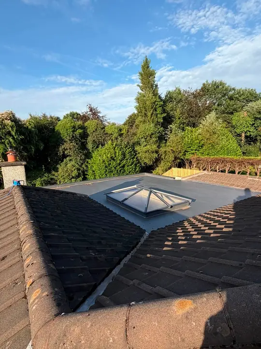 The finished flat roof with the lantern, seen from the main roof